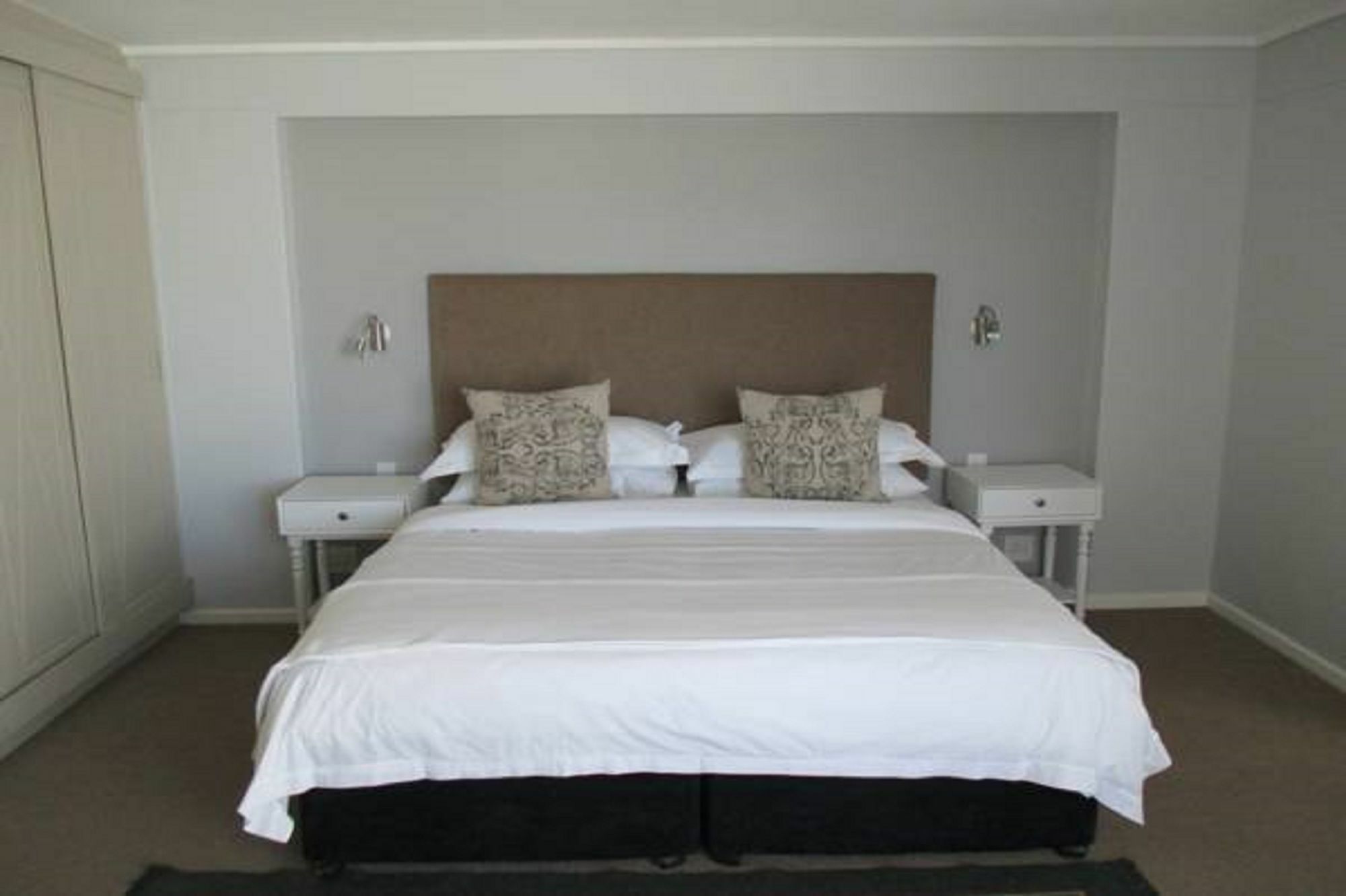 Apartment Place On The Bay Self-catering *
