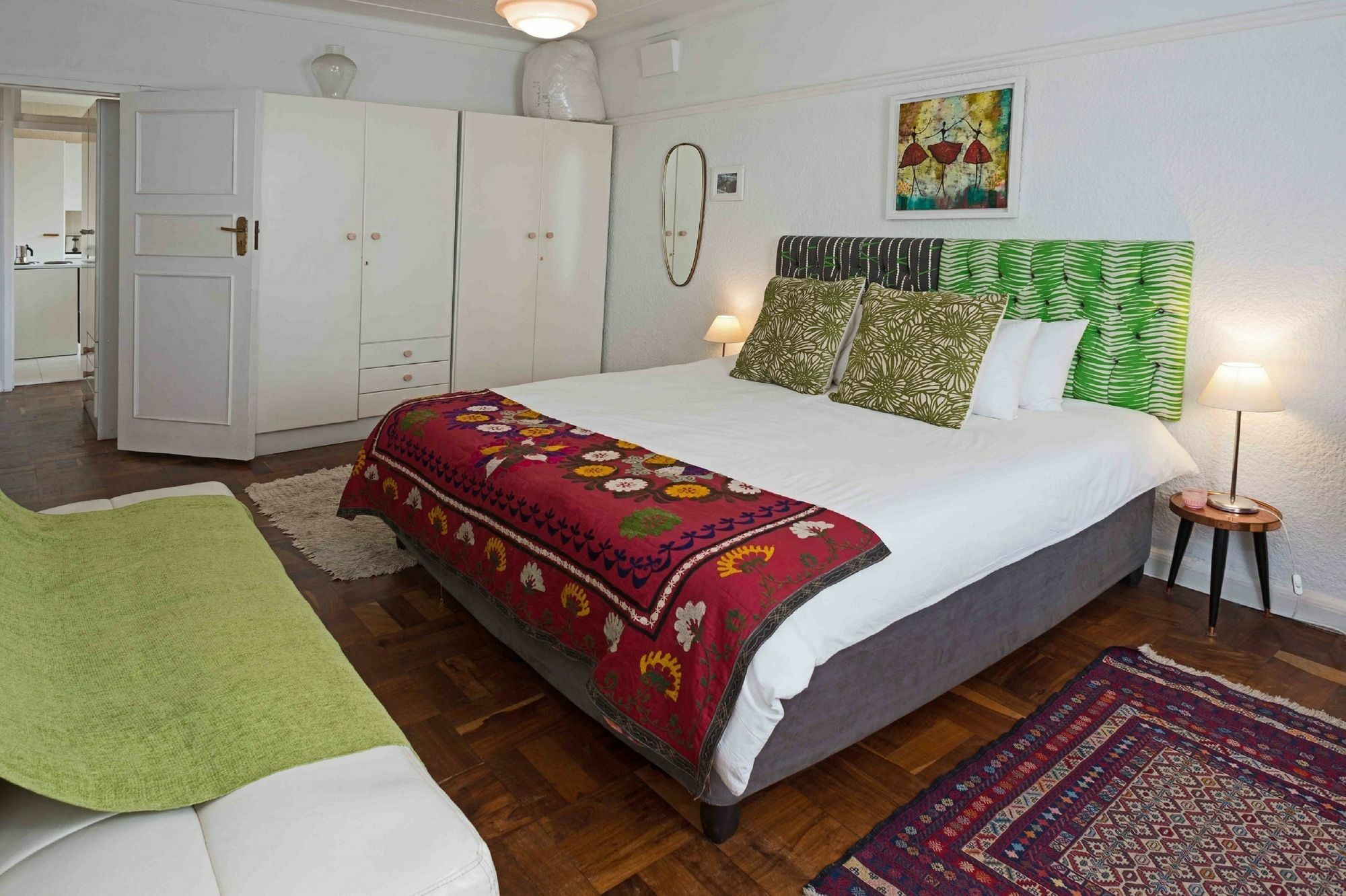 Place On The Bay Self-catering Apartment *