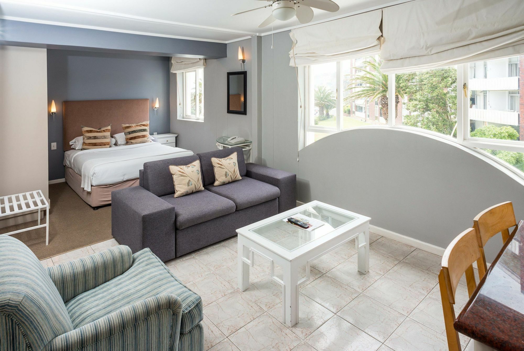 Place On The Bay Self-catering * Cape Town