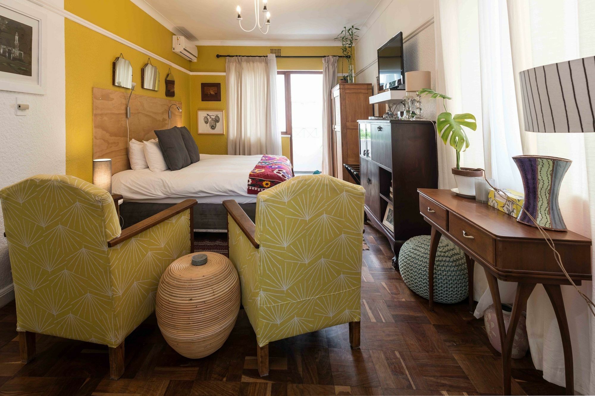 Place On The Bay Self-catering *