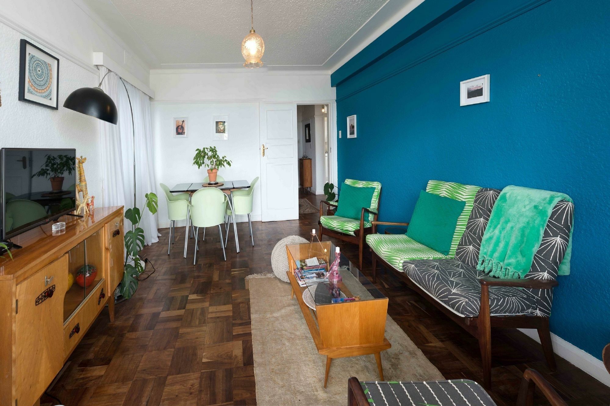 Place On The Bay Self-catering Apartment *